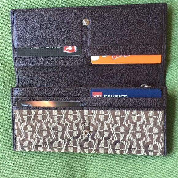 Etienne Aigner Ladies Bi-Fold‎ Wallet Brown & Tan - Picture 7 of 8